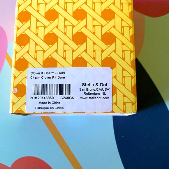 Stella & Dot Clover K Charm- gold - Picture 3 of 4